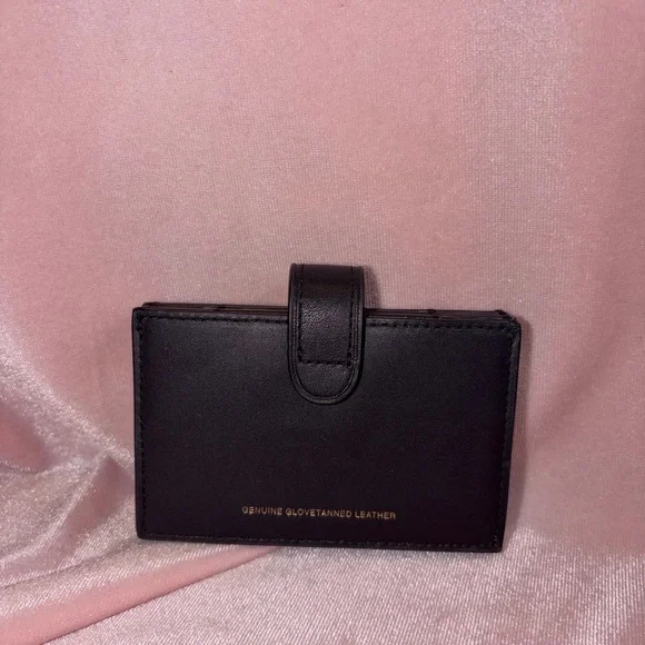 BNWT Authentic Coach Accordion Glovetanned Leather Card Holder – Style #27059 - Picture 4 of 6